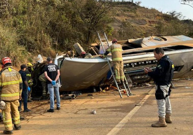El accidente de un autobús con hinchas del Corinthians deja siete muertos en Brasil
