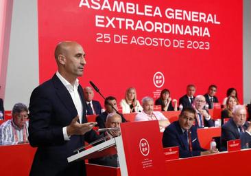 Rubiales: «No voy a dimitir; soy víctima de un asesinato social»