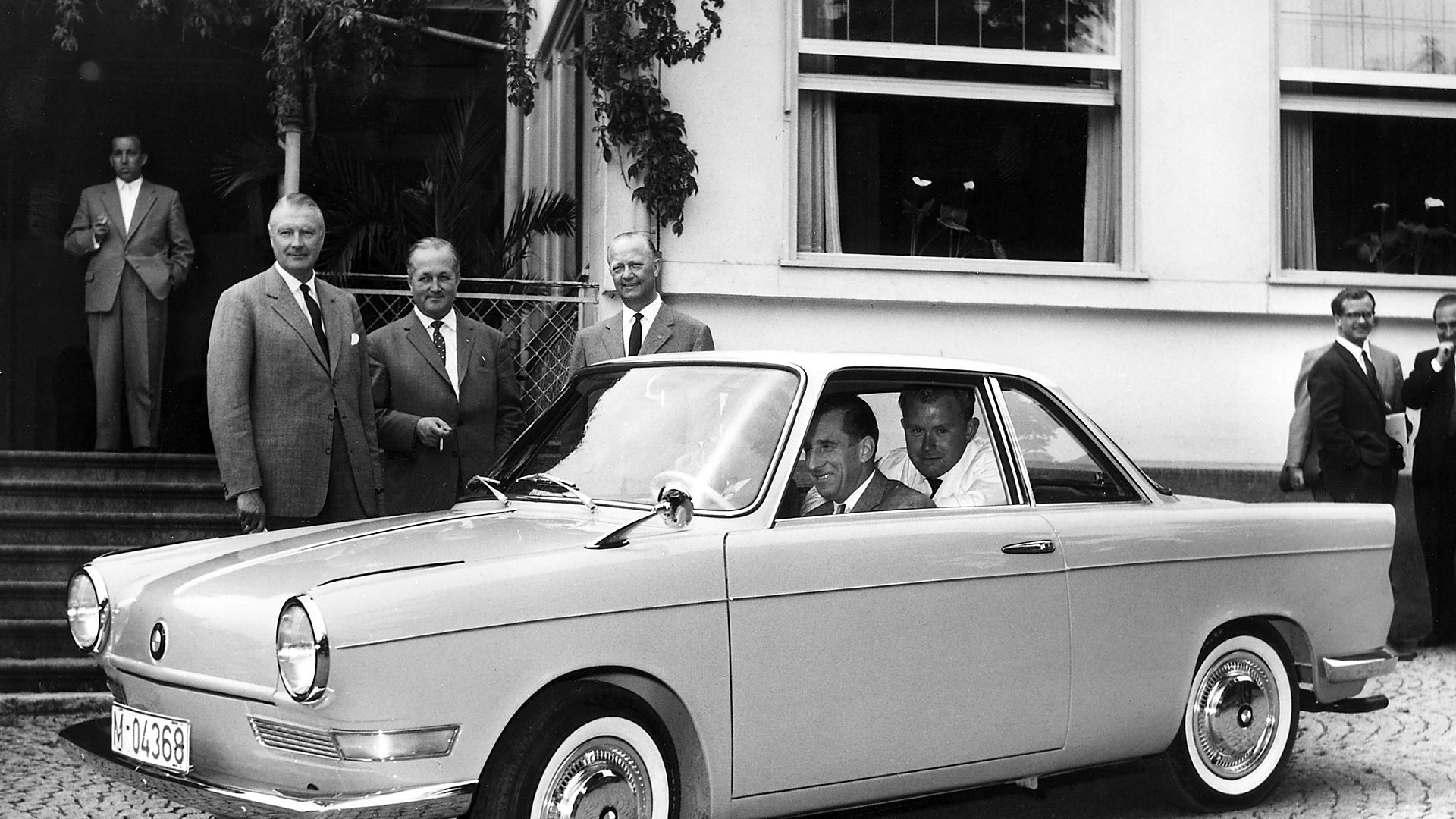 bmw-700-dise-o-italiano-motor-de-moto-y-mucha-diversi-n-todoalicante