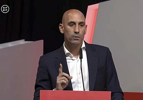 Luis Rubiales, durante la Asamblea Extraordinaria de la FEF
