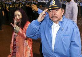El presidente de Nicaragua, Daniel Ortega, y la vicepresidenta y primera dama Rosario Murillo