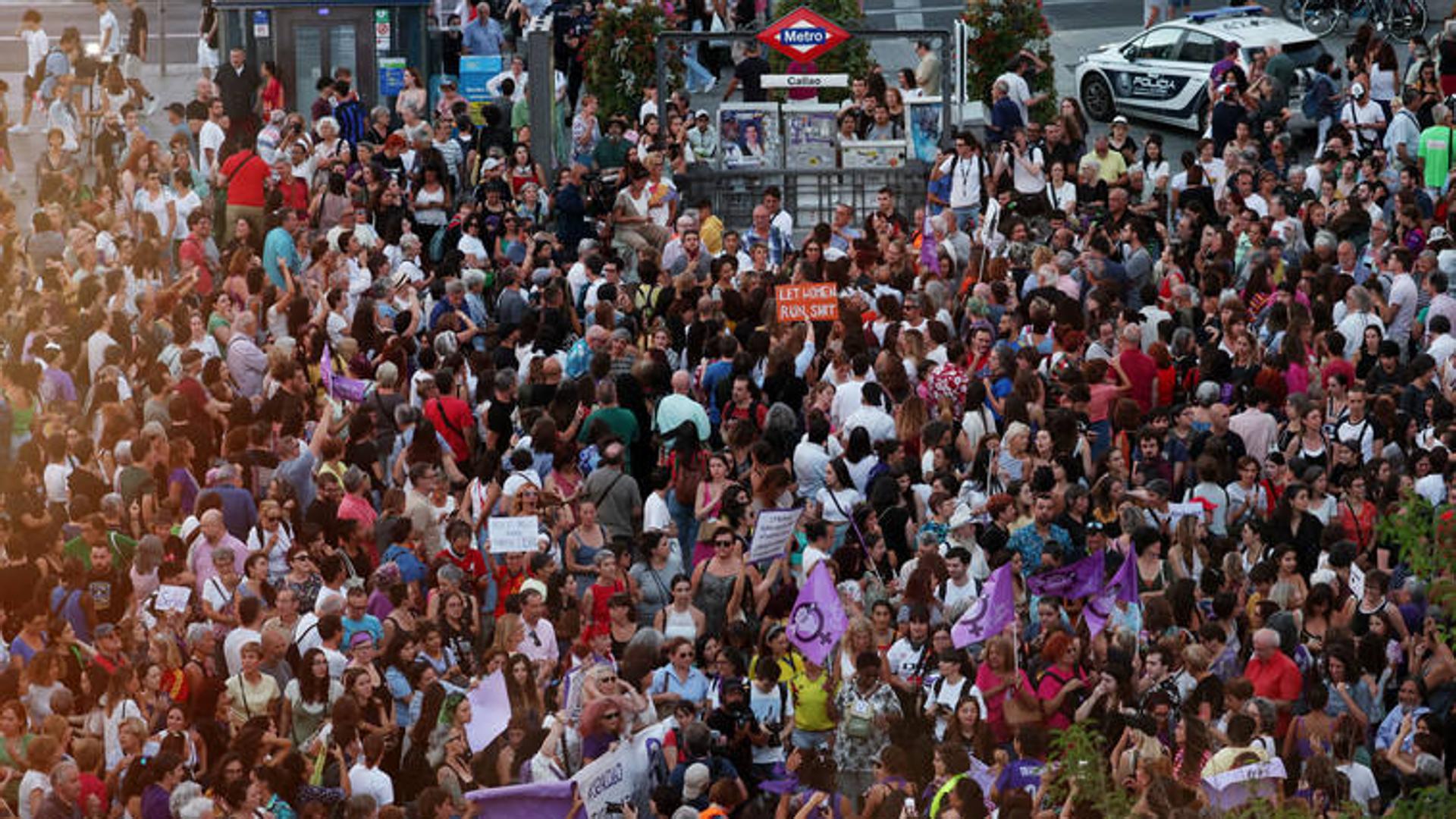 Hundreds of people mobilize in Madrid to support Jennifer Hermoso