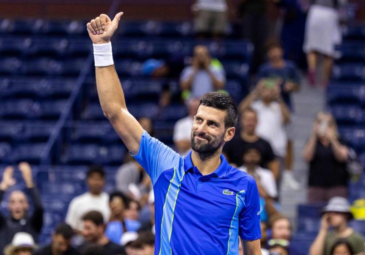 Novak Djokovic celebra su victoria ante Alexandre Muller.