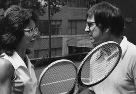 Billie Jean King y Bobby Riggs en 1973.