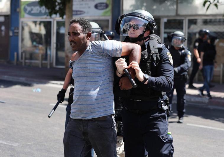 Heridas 150 personas en una protesta en la que las fuerzas israelíes usaron munición real