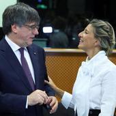 Díaz y Puigdemont acuerdan «explorar todas las soluciones democráticas» tras verse en Bruselas