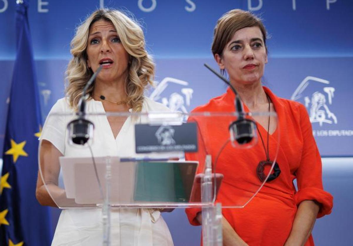 Yolanda Díaz y Marta Lois durante una comparecencia en el Congreso.