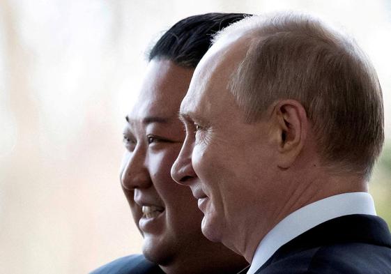 El presidente ruso, VladÍmir Putin, y el líder de Corea del Norte, Kim Jong-un, en una reunión anterior en Vladivostok