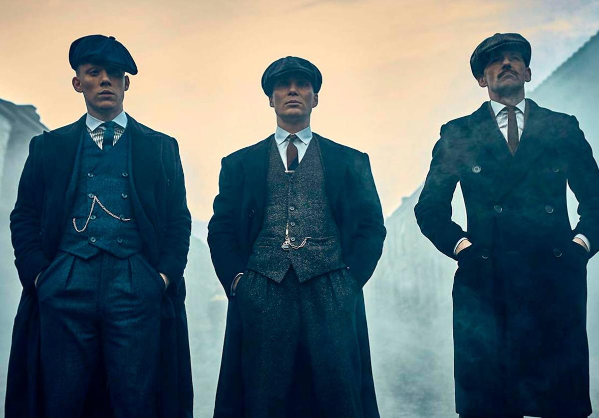 Joe Cole, Cillian Murphy y Paul Anderson, los hermanos Shelby, en una escena de 'Peaky Blinders'.