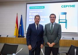 El presidente de Cepyme, Gerardo Cuerva (i), y el presidente de la CEOE, Antonio Garamendi (d).