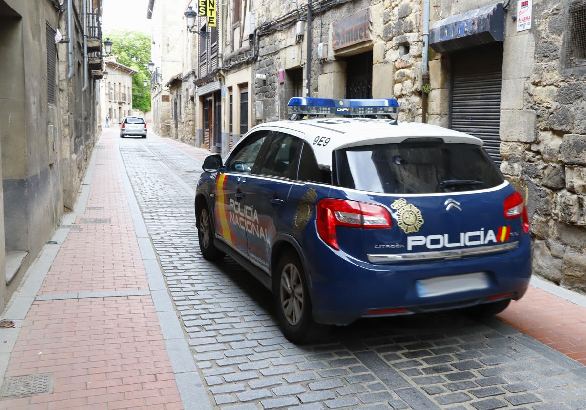 Un coche de Policía.