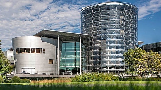 Volkswagen deja de producir en su emblemática planta de Dresde