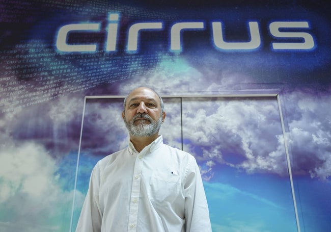 Javier Méndez, físico y meteorólogo y responsable de Cirrus, el superordenador de la Aemet.