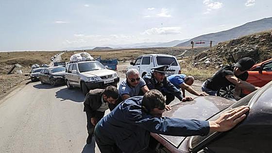 El 80% de la población armenia ya ha salido de Nagorno Karabaj