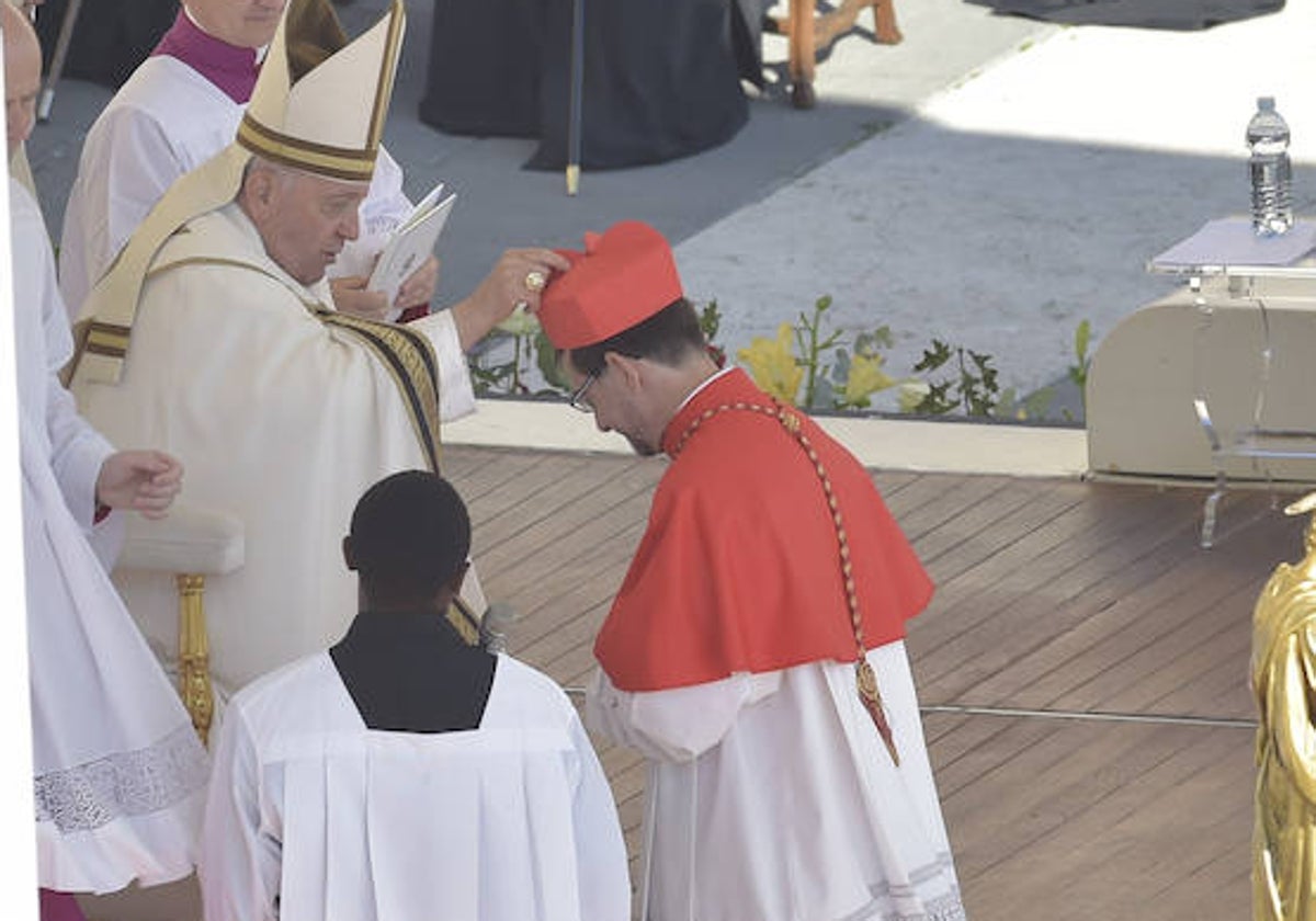 El Papa Francisco nombra cardenal al arzobispo de Madrid, Jose Cobo, este sábado, en Roma.