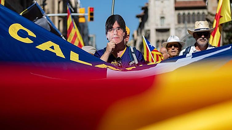 Puigdemont esquiva condicionar el respaldo a Sánchez a la celebración de un referéndum