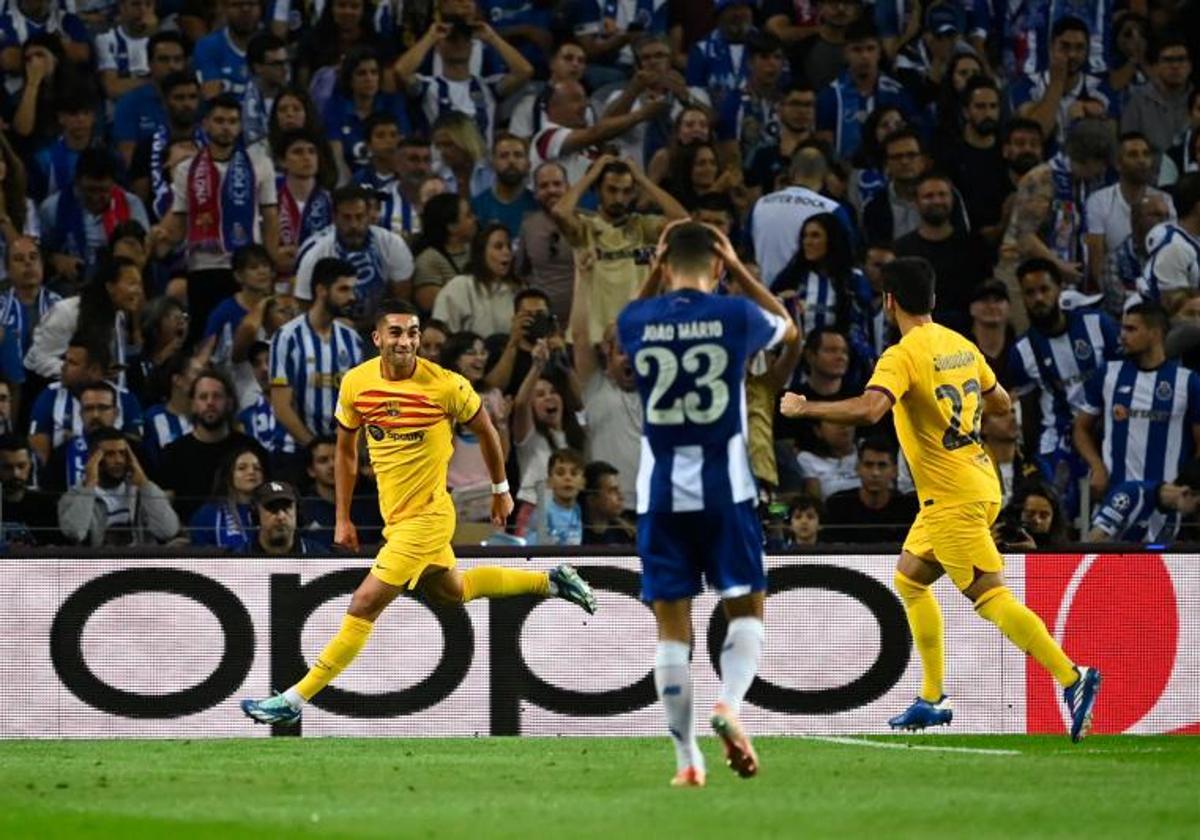 Ferran Torres celebra el gol que le dio la victoria al Barça.