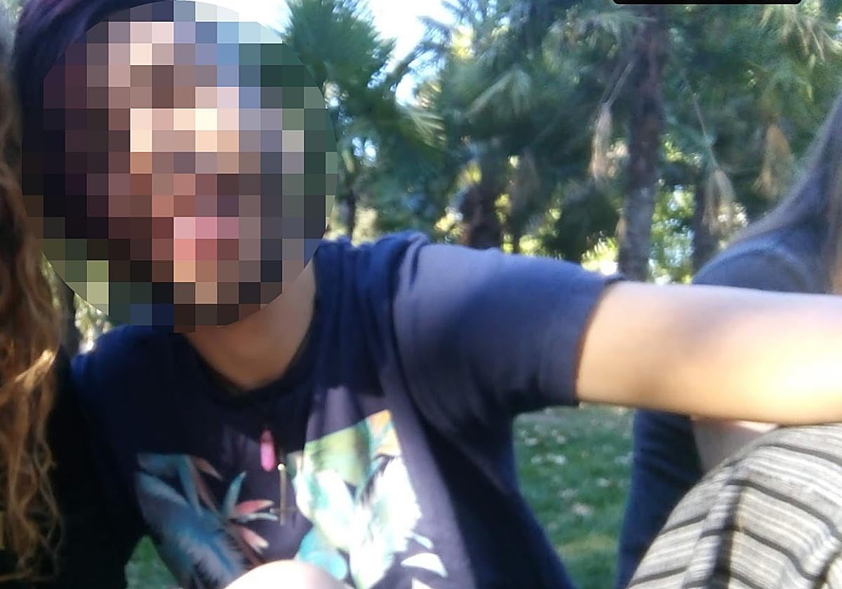 El individuo detenido tras violar a su bebé y ofrecer a la pequeña a otros pederastas.