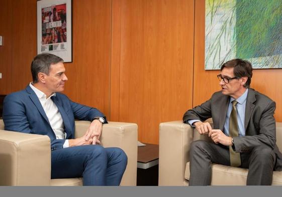 Pedro Sánchez y Salvador Illa.