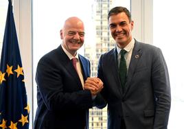 Gianni Infantino y Pedro Sánchez, durante un encuentro reciente en Nueva York.