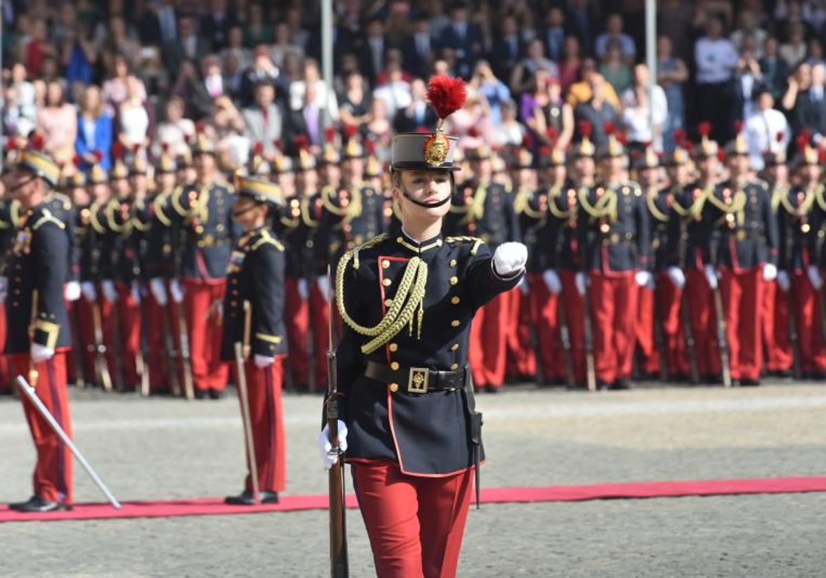 La jura de bandera de la princesa Leonor, en imágenes