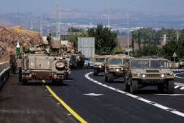 Columnas de blindados israelíes camino de Gaza