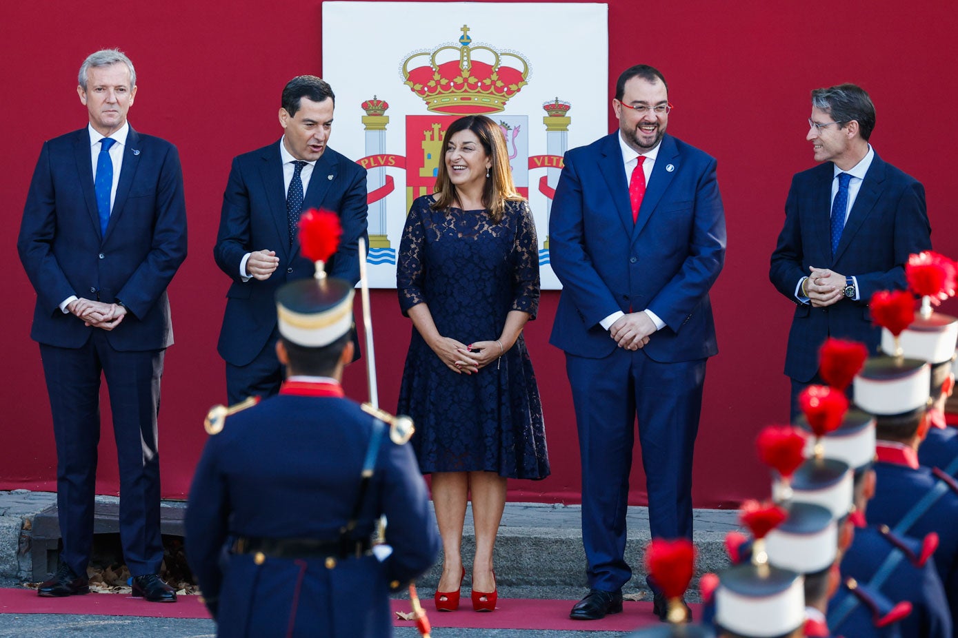 El presidente la Xunta de Galicia Alfonso Rueda, el presidente de la Junta de Andalucía Juanma Moreno,la presidenta de cantabria María José Sáenz de Buruaga, el presidente del Principado de Asturias Adrián Barbón y el presidente de La Rioja Gonzalo Capellán.