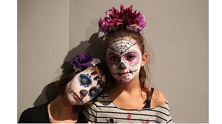 Cómo desmaquillar tu look de Halloween sin arruinar tu piel