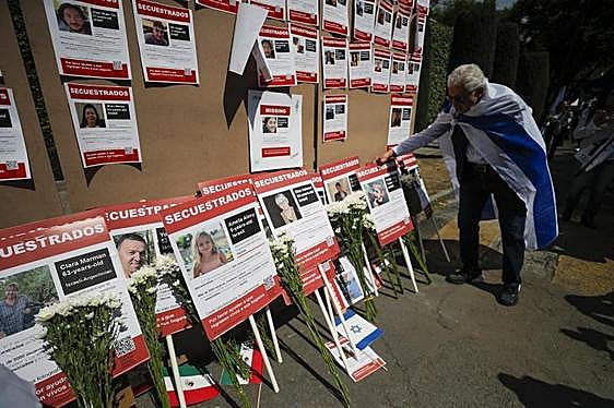 Negociadores de una paz casi imposible