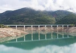 El pantano de la Baells, en Barcelona, que está al 26 % de su capacidad.