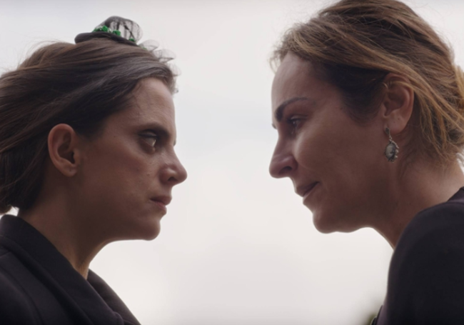 Macarena Gómez y Ana Milán en 'Y todos arderán'