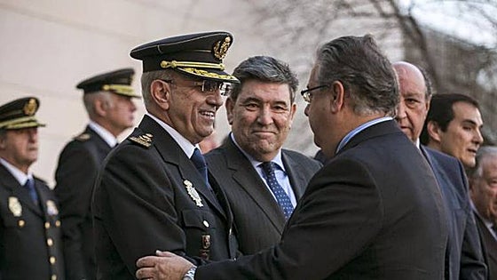 Un juez imputa a tres mandos policiales por grabar a los agentes que investigaron a Villarejo