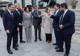 Los barones del Partido Popular, junto al presidente popular.