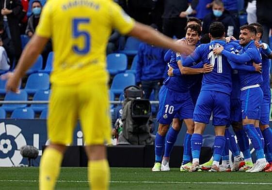 El Getafe, reforzado en casa, acerca al Cádiz al descenso