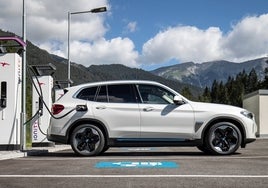 Recarga de un coche eléctrico