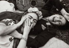 Frida Kahlo con Chavela Varga.