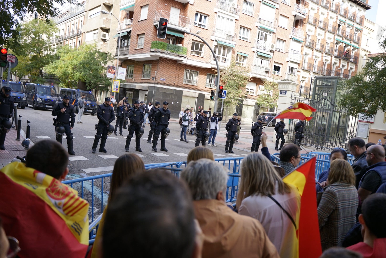 Manifestantes en Ferraz.