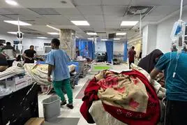 Interior del hospital Al-Shifa, el mayor centro sanitario de la franja de Gaza.
