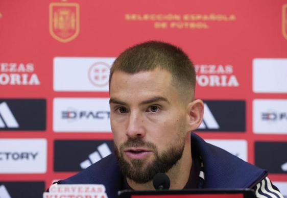 Iñigo Martínez, durante la rueda de prensa.