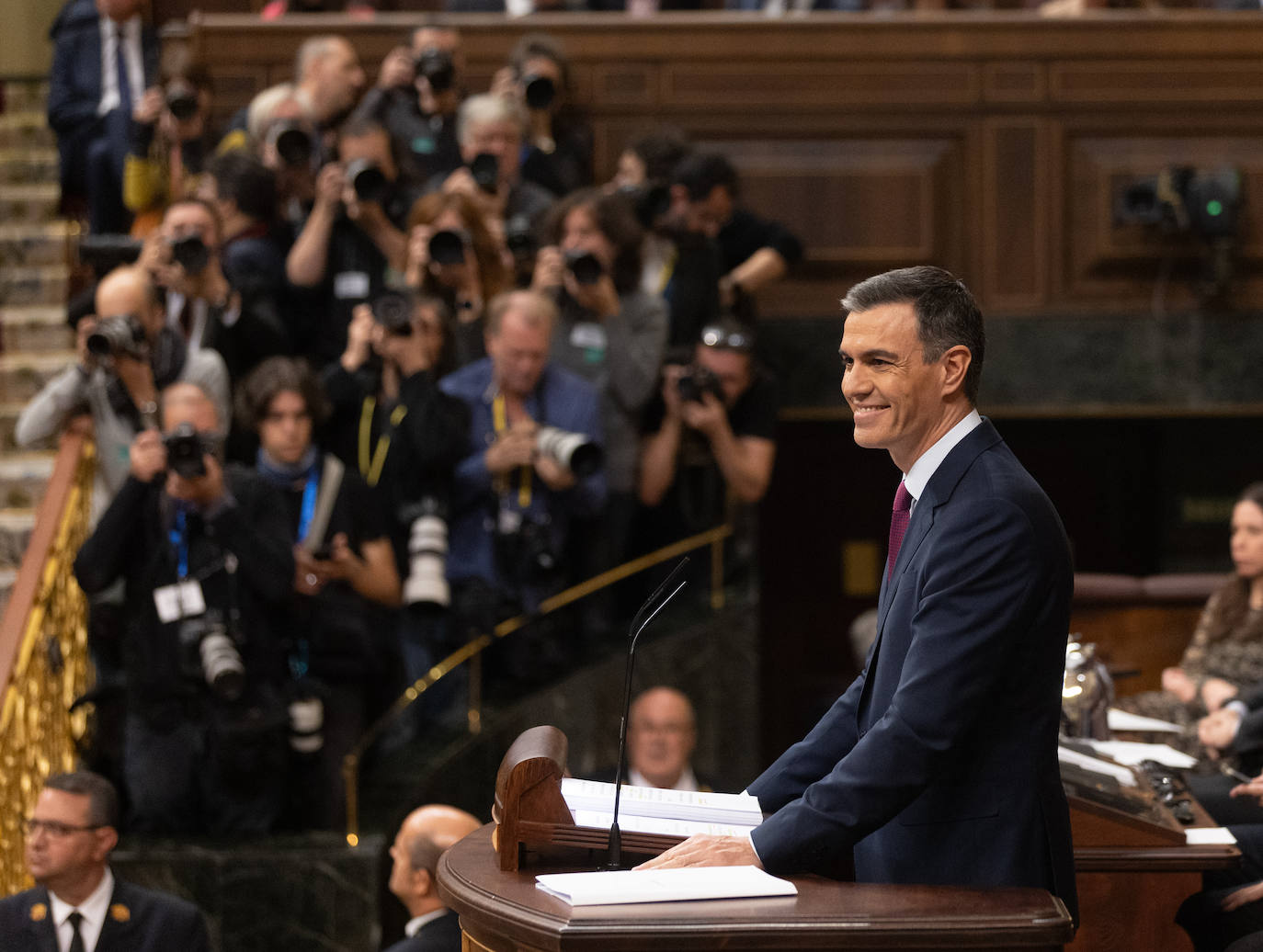 El presidente del Gobierno en funciones y candidato a la reelección, Pedro Sánchez, interviene durante la primera sesión del debate de investidura.