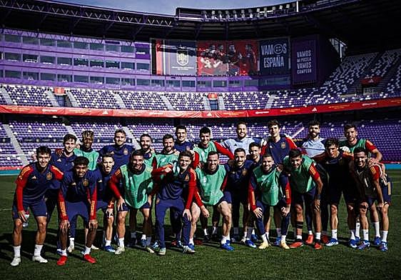 Los jugadores de España, tras el entrenamiento en el José Zorrilla.