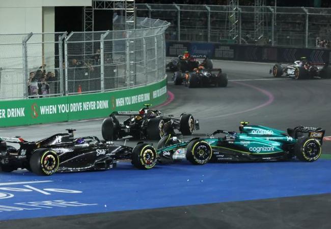 Alonso trompeó en la salida.