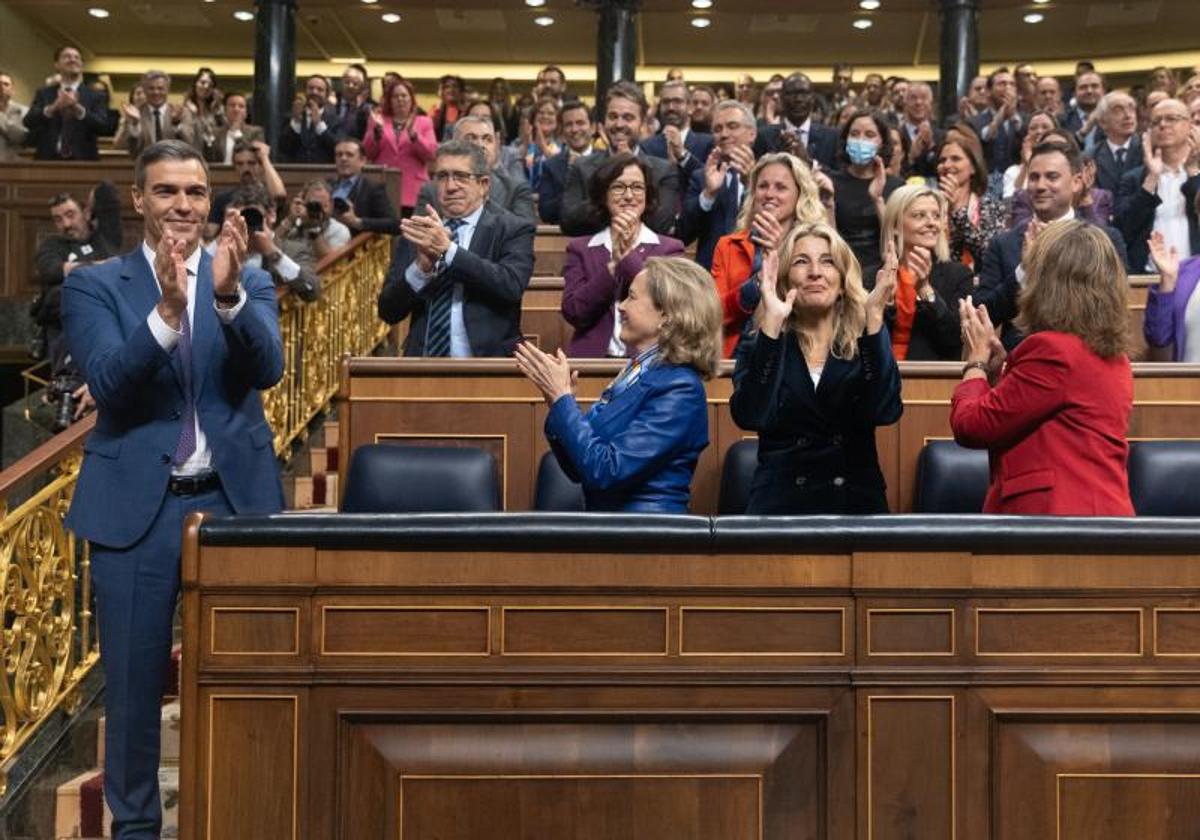 Pedro Sánchez, tras ser elegido presidente en el Congreso de los Diputados.