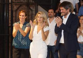 Mónica García, Yolanda Díaz y Ernest Urtasun celebran los resultados del 23-J.