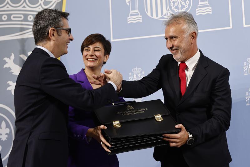 Isabel Rodríguez entrega la cartera de Política Territorial a Ángel Víctor Torres, que también recibe el Ministerio de Memoria Democrática de manos de Félix Bolaños.