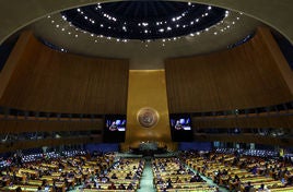 El presidente de Ucrania, Volodímir Zelensky, habla por videoconferencia en la Asamblea General de la ONU.