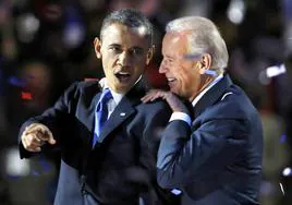 Barack Obama y Joe Biden, presidente y vicepresidente respectivamente de EE UU, celebran su victoria en las elecciones de noviembre de 2012.