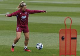 Alexia Putellas, durante un entrenamiento de la selección española.