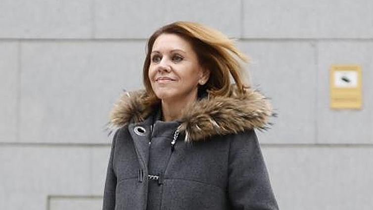 Cospedal declara que se vio con Villarejo pero no plantearon desactivar a Bárcenas