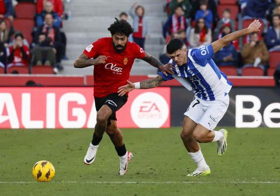 El Mallorca no pasa del empate frente al Alavés con un Sivera salvador